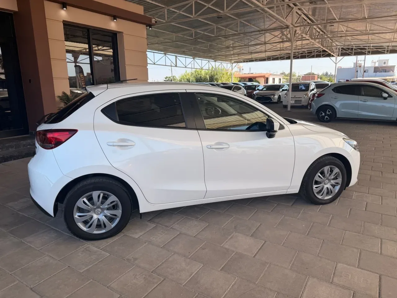 2023 Mazda Mazda 2 1.5 Sky-G Gazimağusa Satılık İkinci El | GalerimPlus - Thumbnail 4