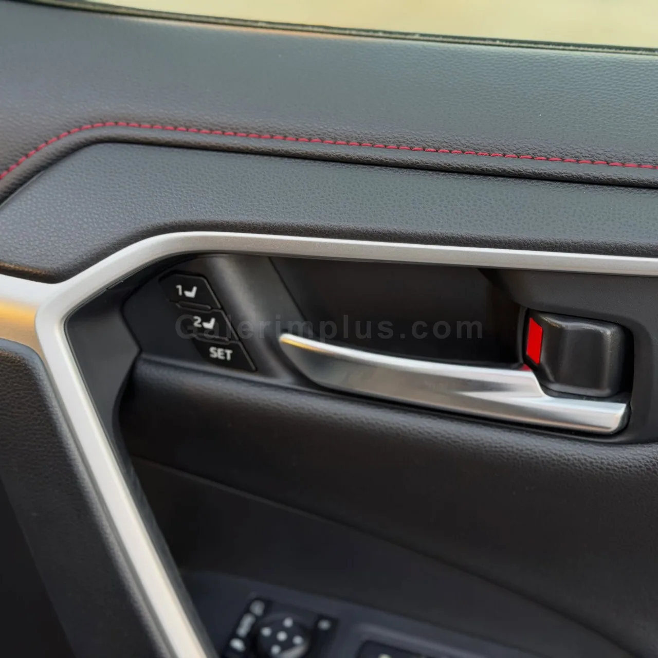2024 Model Otomatik Toyota RAV4 2.0 Lefkoşa Satılık İkinci El | GalerimPlus - Thumbnail 8