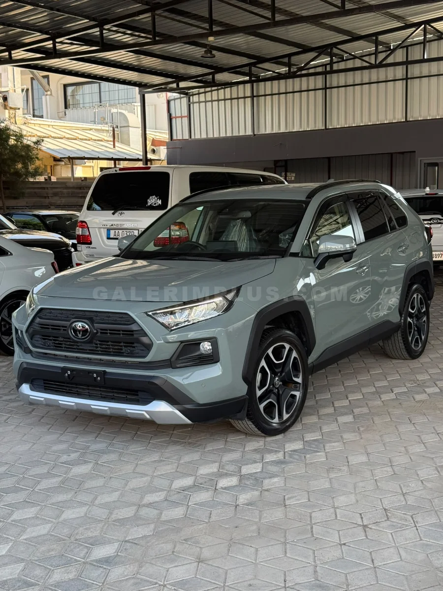 2022 Toyota RAV4 2.0 - Fotoğraf 1
