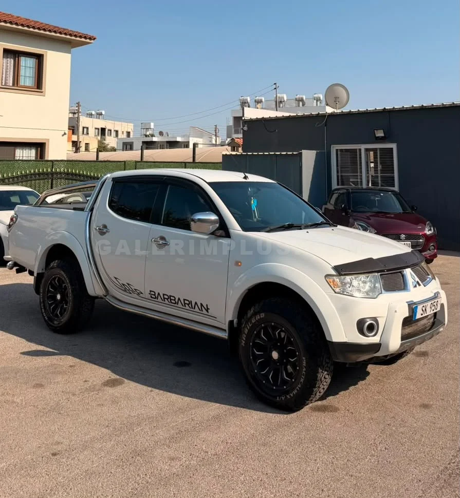 2013 Mitsubishi L 200 2.4 D - Fotoğraf 1