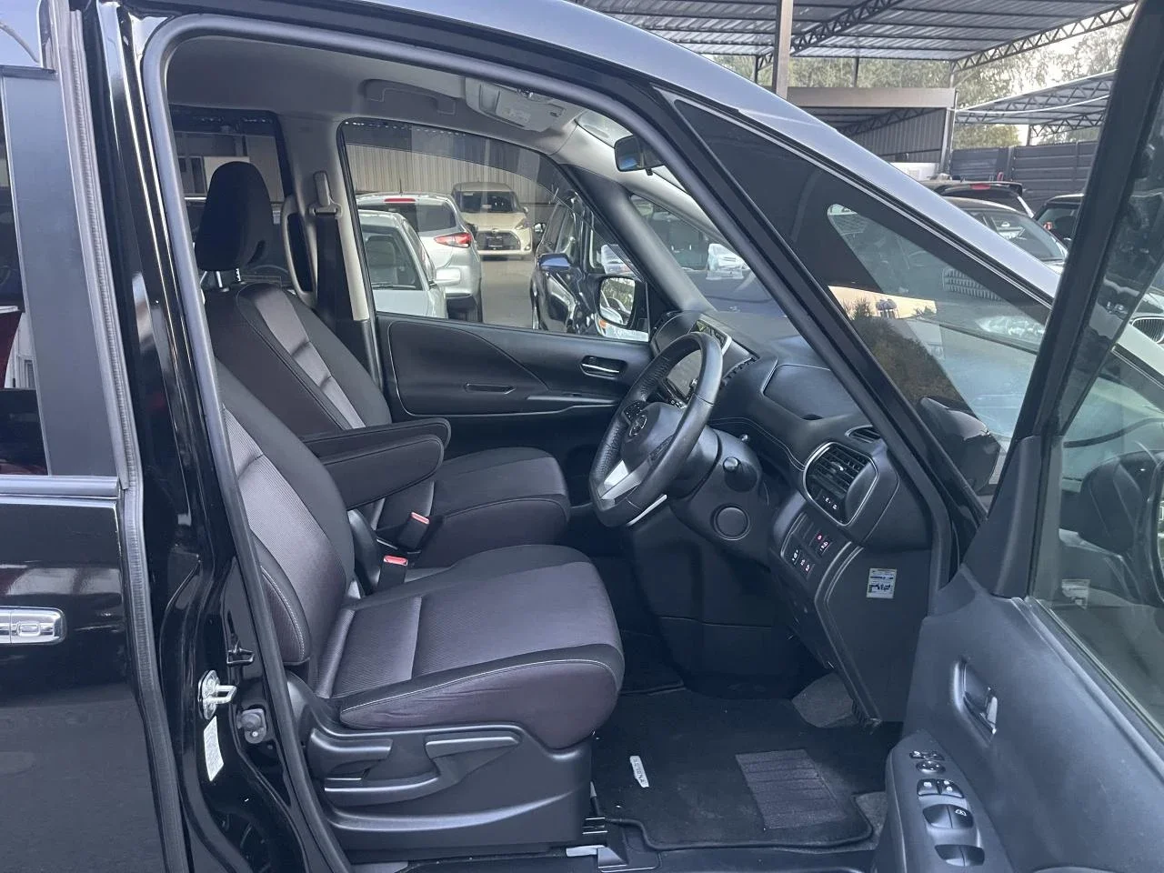 2020 Nissan Serena Lefkoşa Satılık İkinci El | GalerimPlus - Thumbnail 8