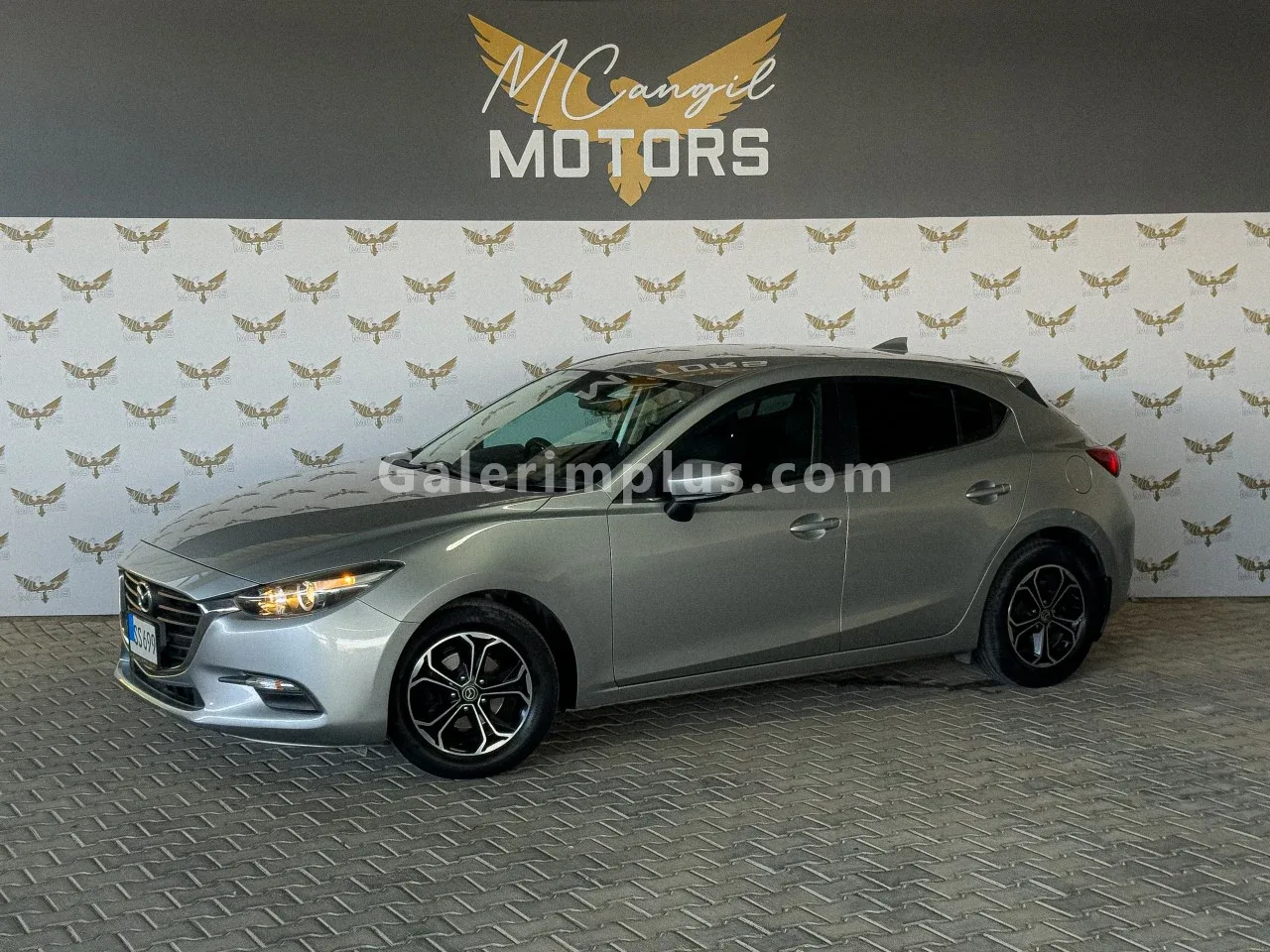 2017 Model Otomatik Mazda Axela 1.5 16V Sport Girne Satılık İkinci El | GalerimPlus - Fotoğraf 1