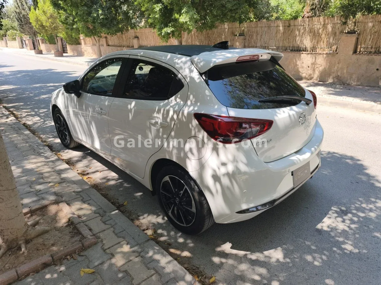 2023 Mazda Mazda 2 1.5 Skyactiv-G Lefkoşa Satılık İkinci El | GalerimPlus - Thumbnail 4