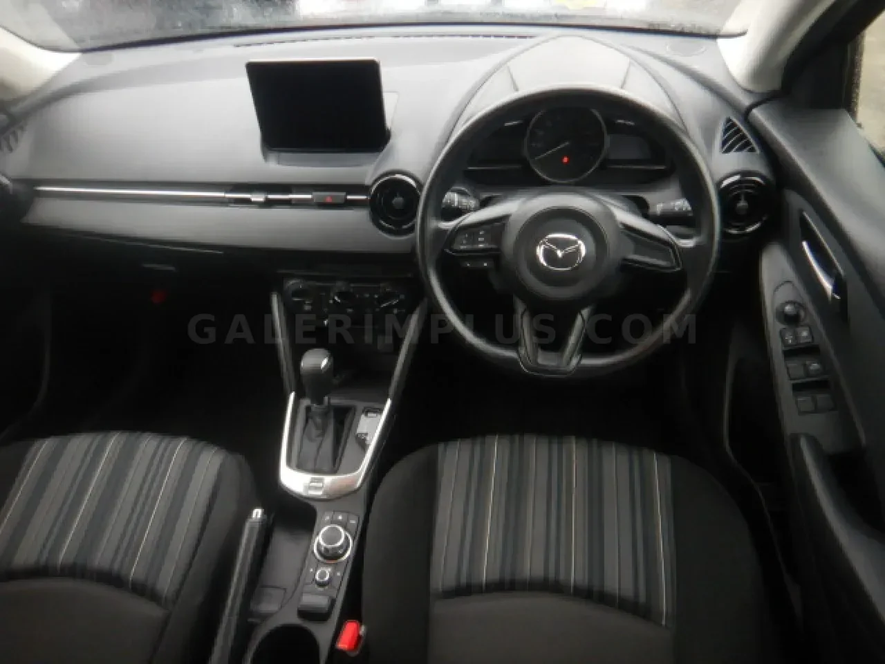2022 Mazda Mazda 2 1.5 Sky-G Gazimağusa Satılık İkinci El | GalerimPlus - Thumbnail 6