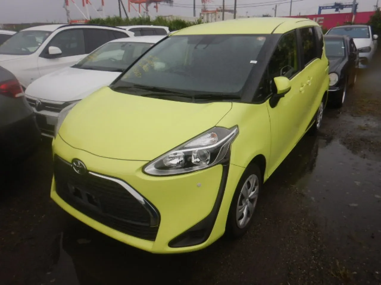 2022 Toyota Sienta Sienta 1.5 CVT-i Lefkoşa Satılık İkinci El | GalerimPlus - Fotoğraf 1