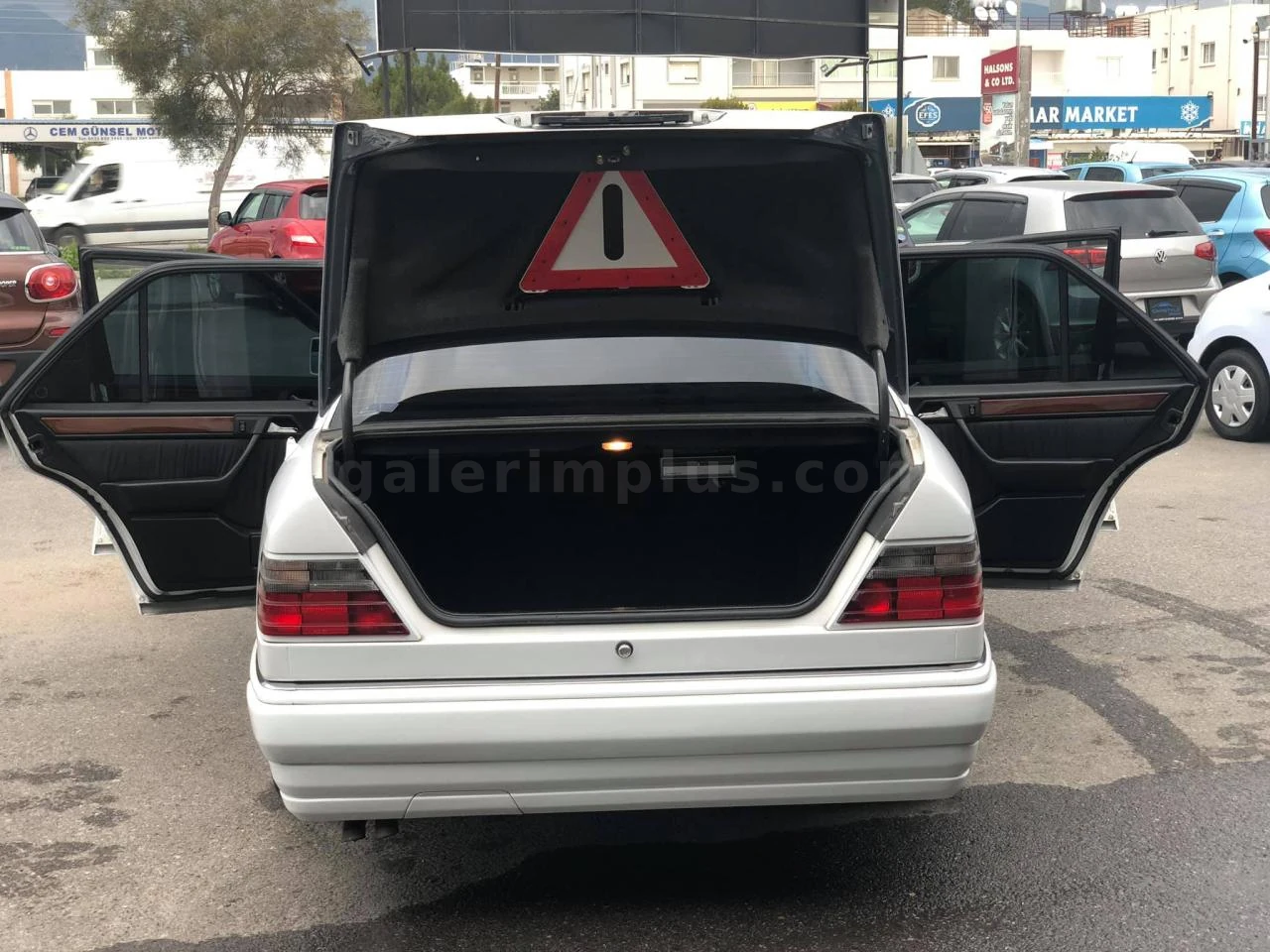 1989 Mercedes-Benz E Serisi Lefkoşa Satılık İkinci El | GalerimPlus - Thumbnail 3