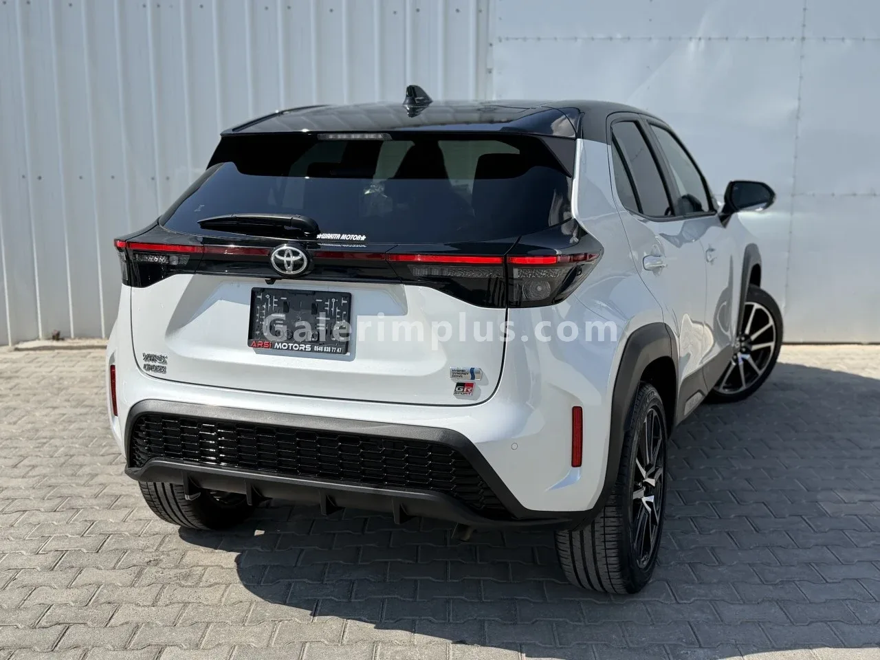 2023 Toyota Yaris Cross 1.5 Hybrid Lefkoşa Satılık İkinci El | GalerimPlus - Thumbnail 3