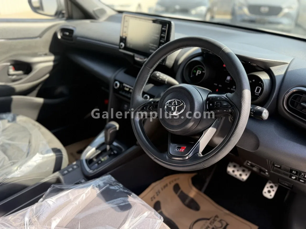 2023 Toyota Yaris Cross 1.5 Hybrid Lefkoşa Satılık İkinci El | GalerimPlus - Thumbnail 6