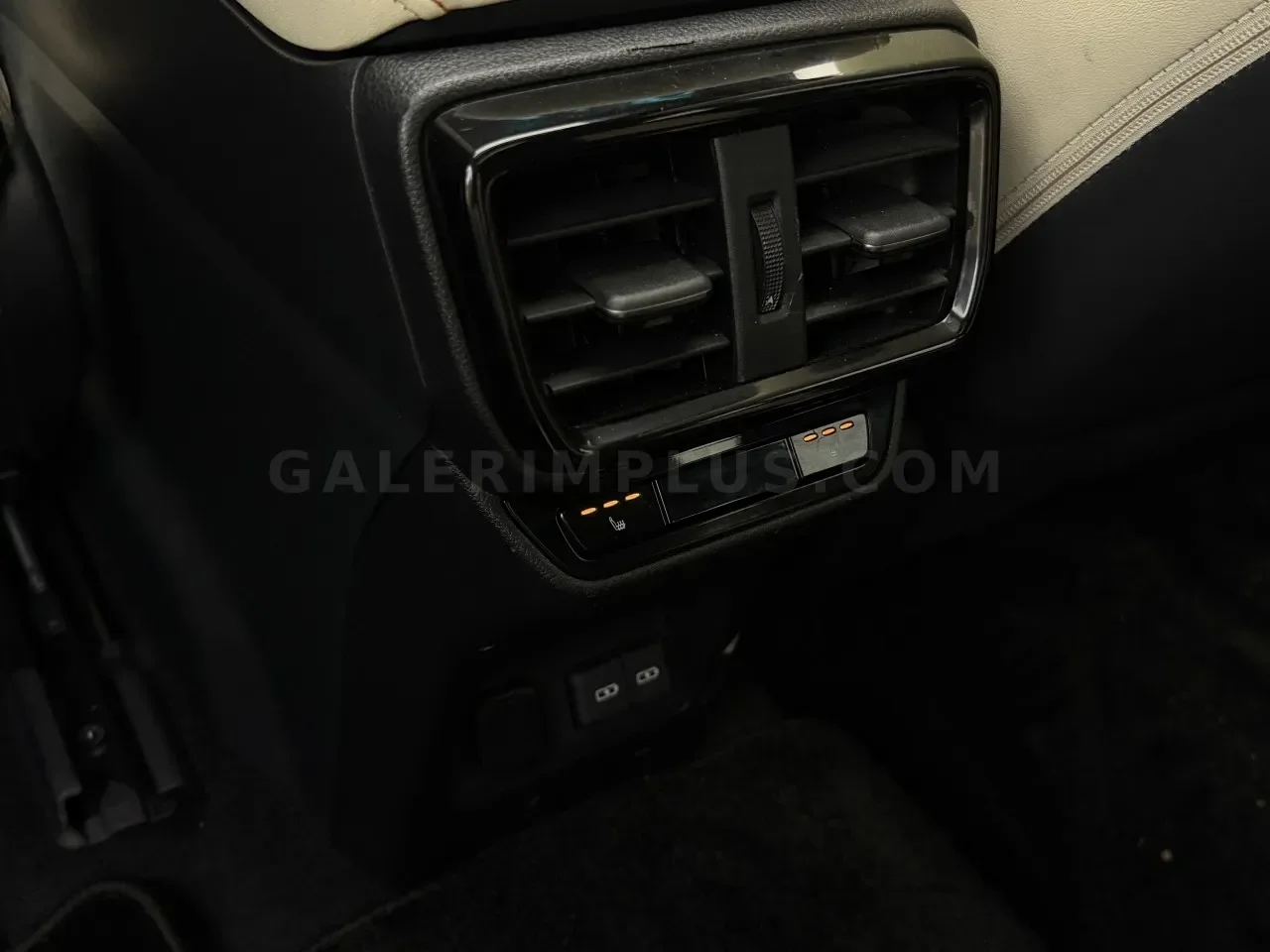 2024 Lexus NX NX 300h Lefkoşa Satılık İkinci El | GalerimPlus - Thumbnail 2