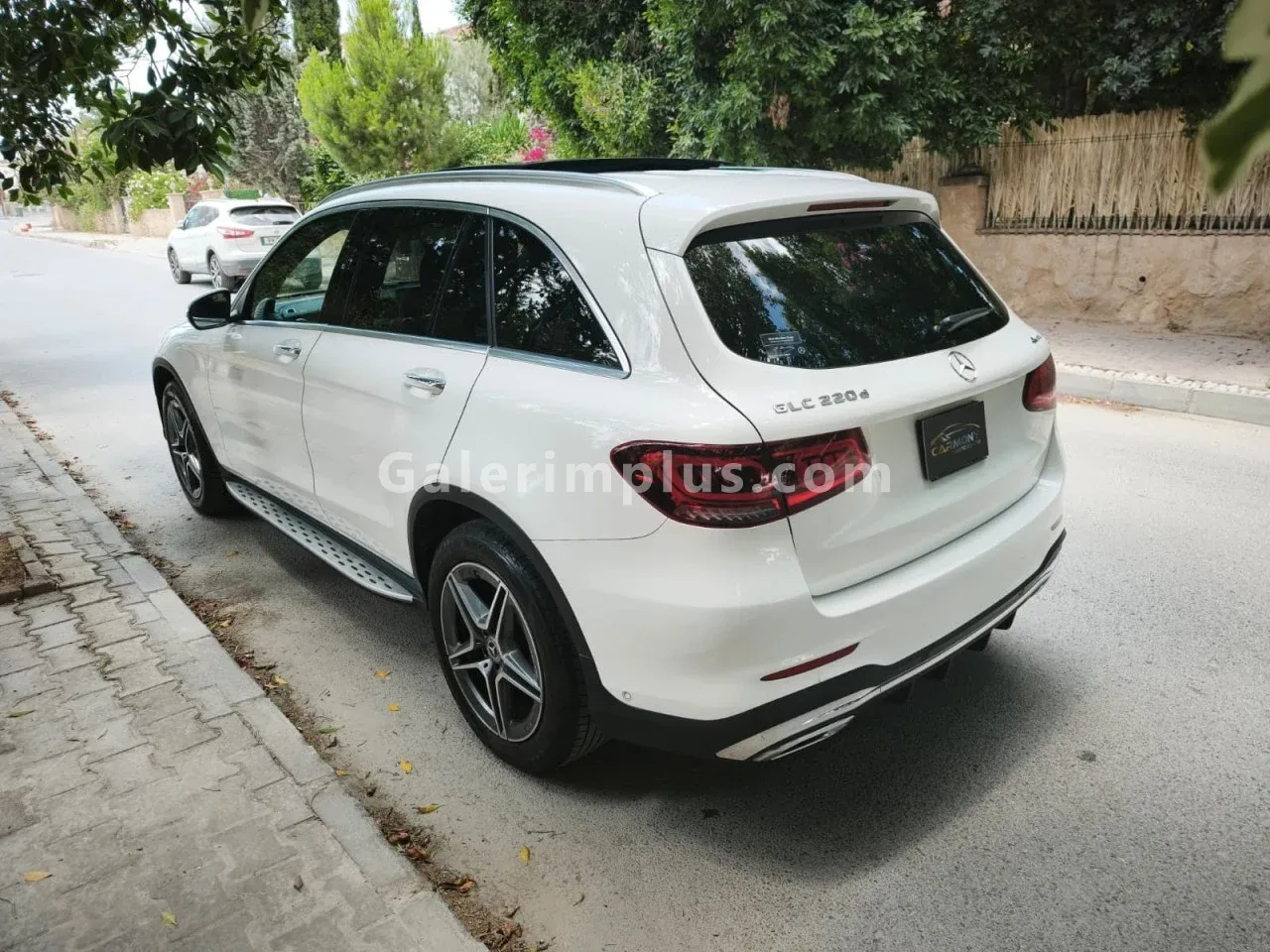 2022 Model Otomatik Mercedes - Benz GLC 220 d Exclusive Lefkoşa Satılık İkinci El | GalerimPlus - Thumbnail 4
