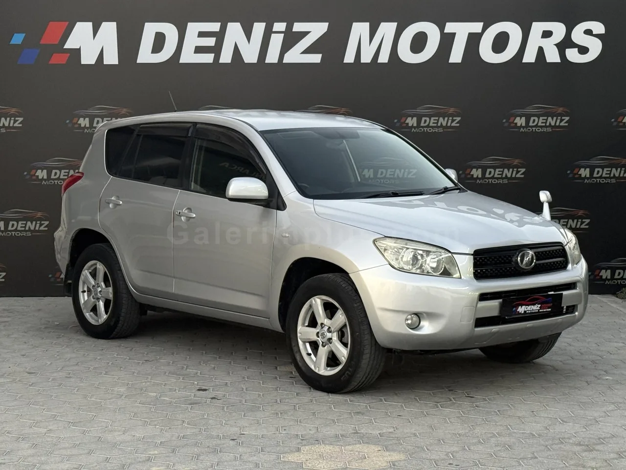 2005 Model Otomatik Toyota RAV4 2.0 Lefkoşa Satılık İkinci El | GalerimPlus - Fotoğraf 1