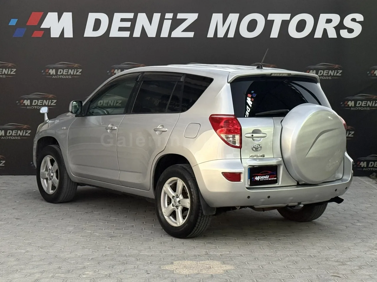 2005 Model Otomatik Toyota RAV4 2.0 Lefkoşa Satılık İkinci El | GalerimPlus - Thumbnail 4