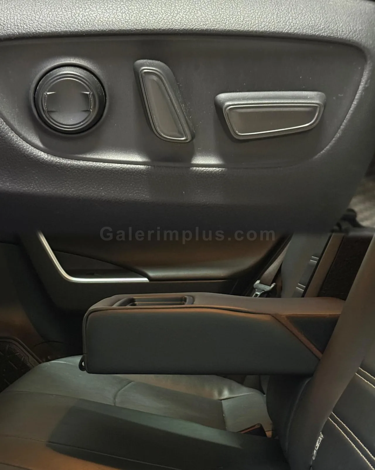 2020 Model Otomatik Toyota RAV4 2.0 Lefkoşa Satılık İkinci El | GalerimPlus - Thumbnail 7