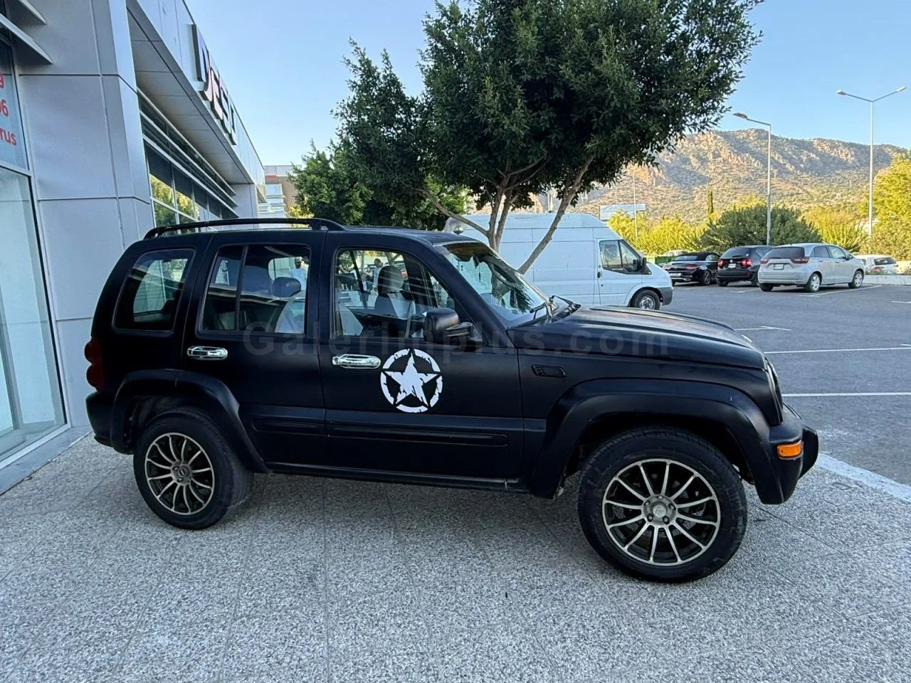 2003 Model Otomatik Jeep Grand Cherokee Lefkoşa Satılık İkinci El | GalerimPlus - Thumbnail 4