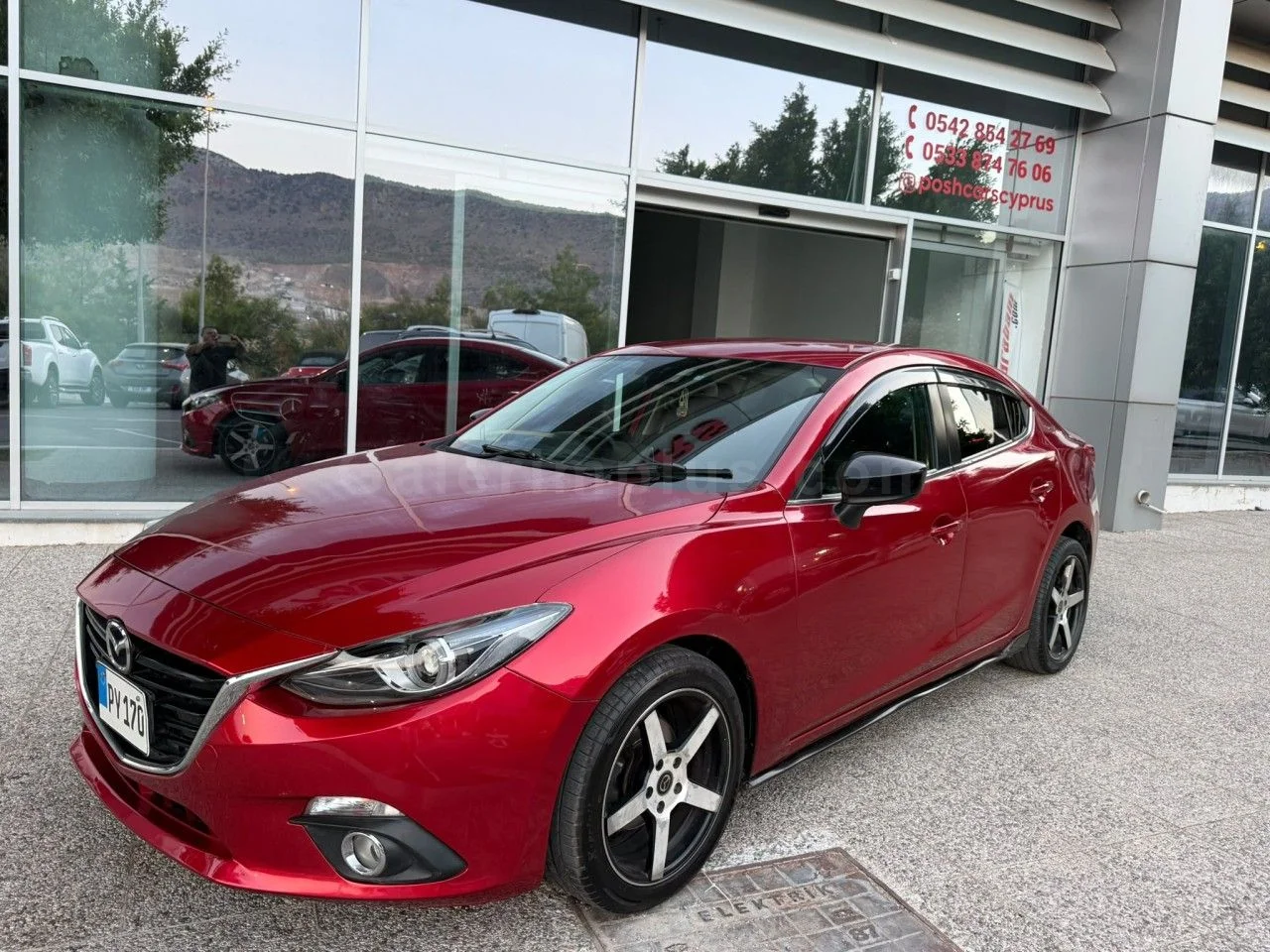 2015 Model Otomatik Mazda Axela 1.5 Lefkoşa Satılık İkinci El | GalerimPlus - Fotoğraf 1