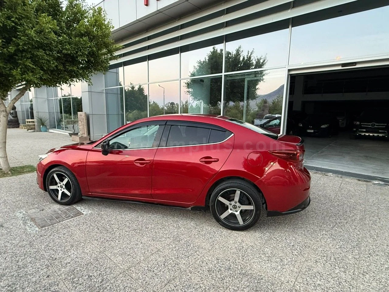 2015 Model Otomatik Mazda Axela 1.5 Lefkoşa Satılık İkinci El | GalerimPlus - Thumbnail 3