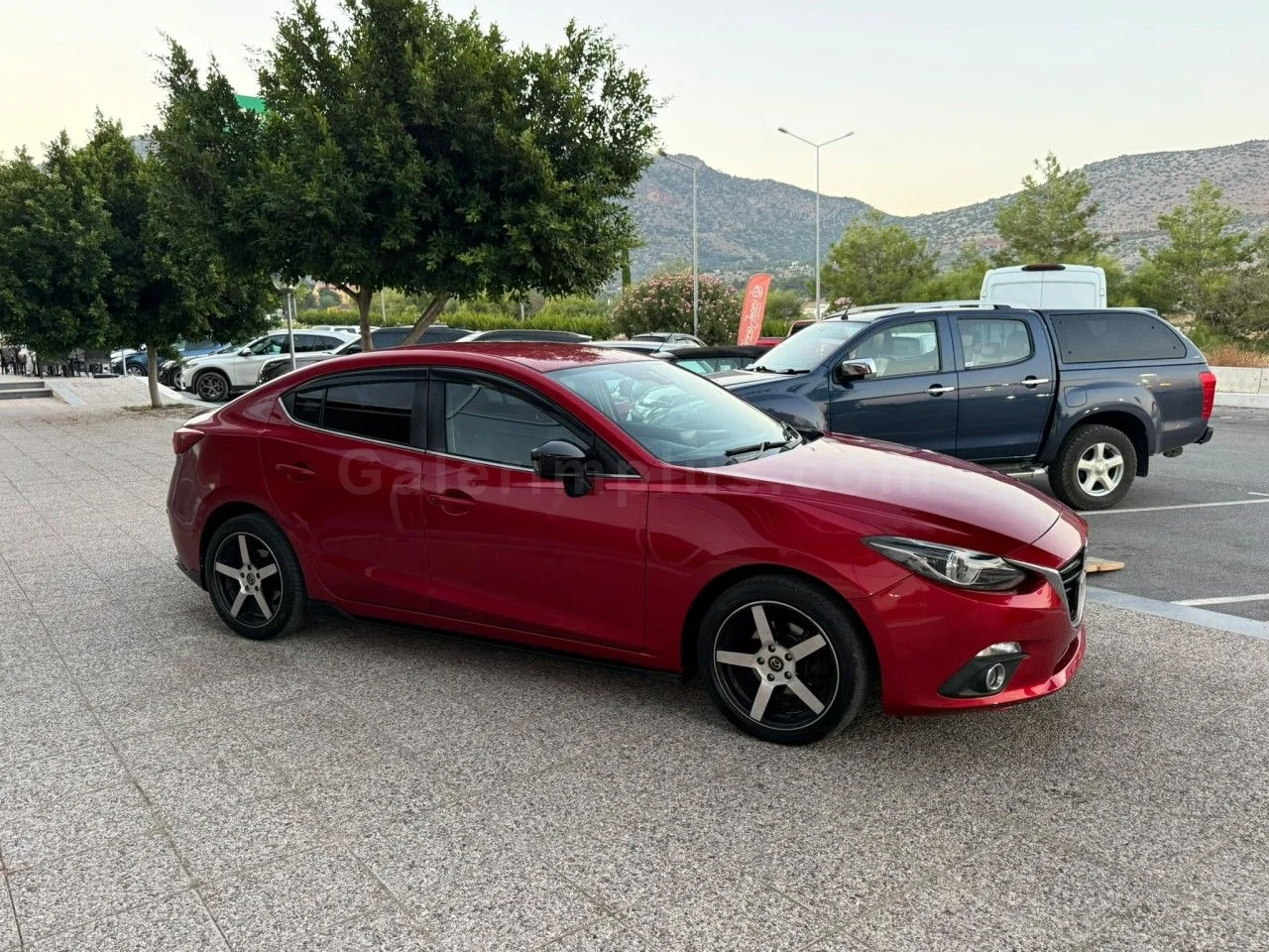 2015 Model Otomatik Mazda Axela 1.5 Lefkoşa Satılık İkinci El | GalerimPlus - Thumbnail 4