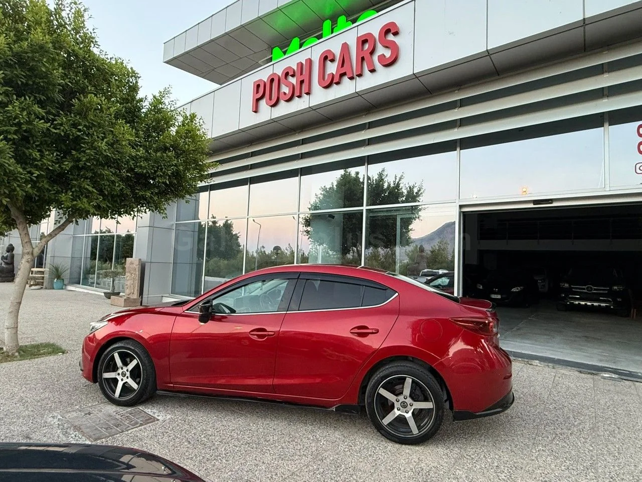 2015 Model Otomatik Mazda Axela 1.5 Lefkoşa Satılık İkinci El | GalerimPlus - Thumbnail 6
