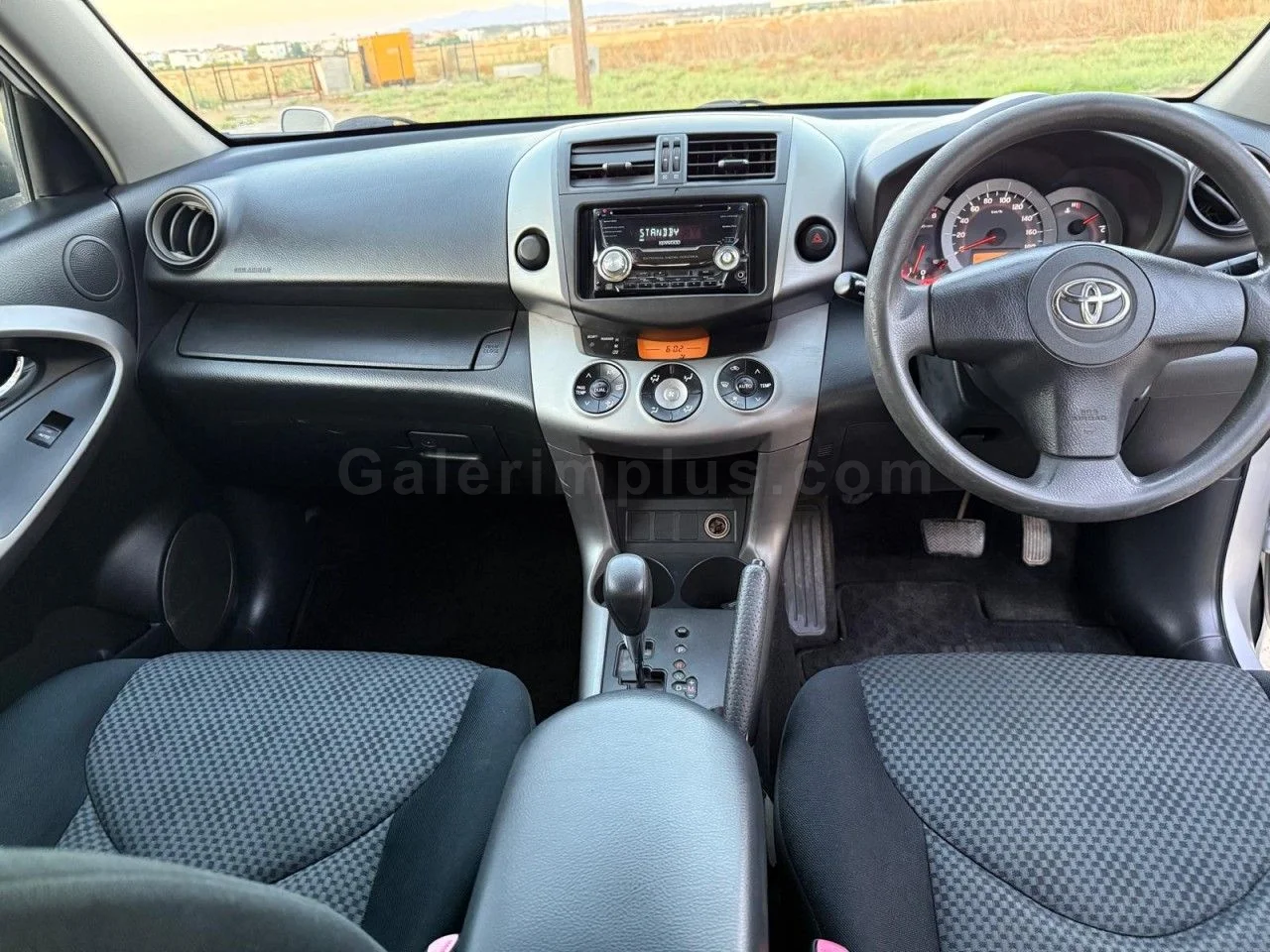 2006 Model Otomatik Toyota RAV4 2.0 Lefkoşa Satılık İkinci El | GalerimPlus - Thumbnail 8