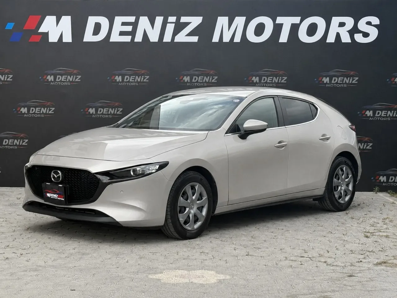 2023 Mazda Mazda 3 1.5 SkyActive-G Lefkoşa Satılık İkinci El | GalerimPlus - Thumbnail 3