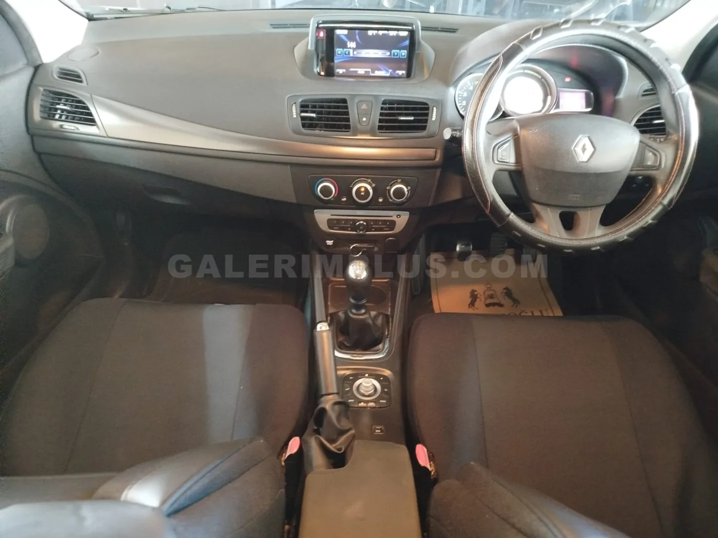 2015 Renault Megane 1.5 dCi 1.5 dCi Lefkoşa Satılık İkinci El | GalerimPlus - Thumbnail 5