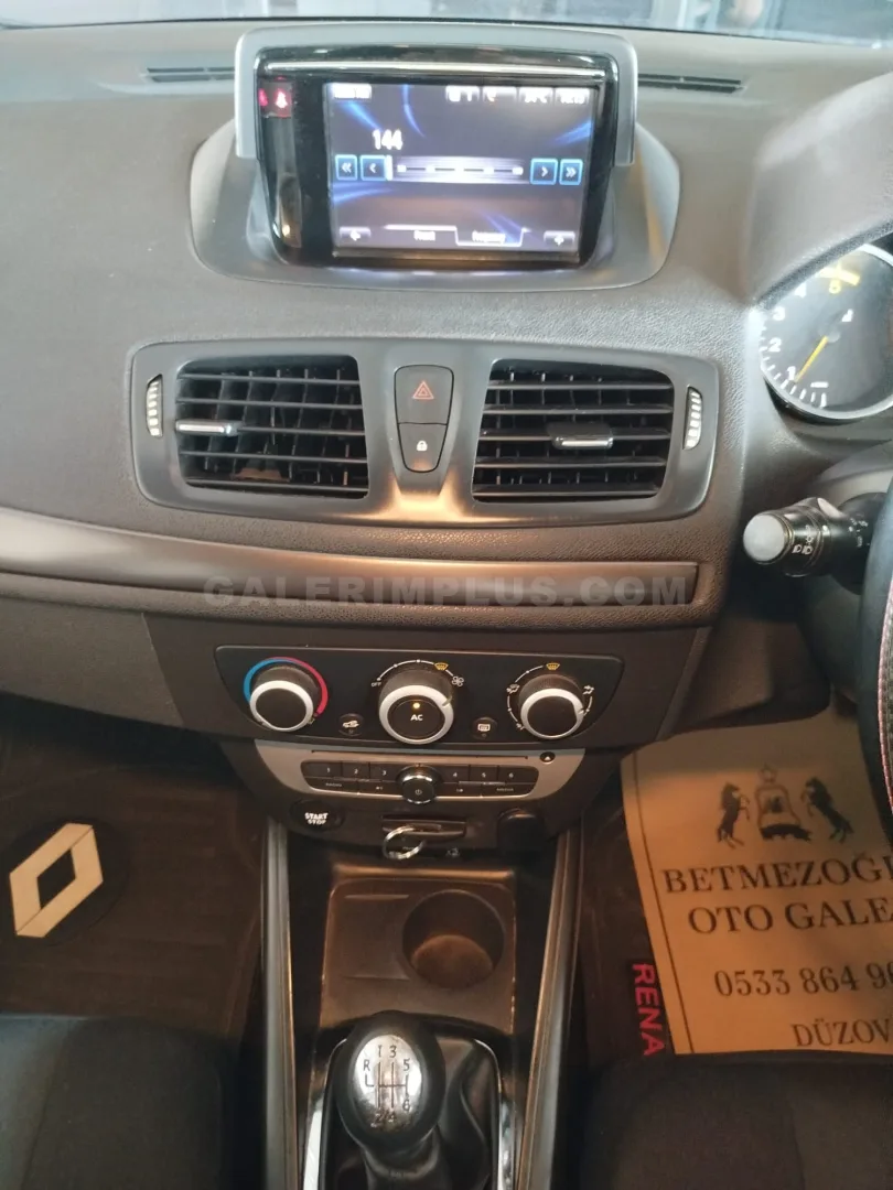 2015 Renault Megane 1.5 dCi 1.5 dCi Lefkoşa Satılık İkinci El | GalerimPlus - Thumbnail 6