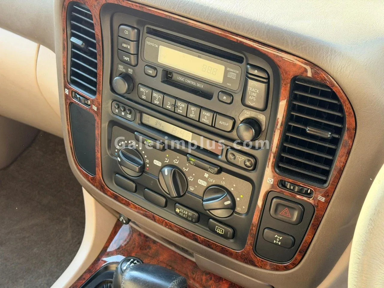 2001 Model Otomatik Toyota Land Cruiser 4.2 Diesel Lefkoşa Satılık İkinci El | GalerimPlus - Thumbnail 6