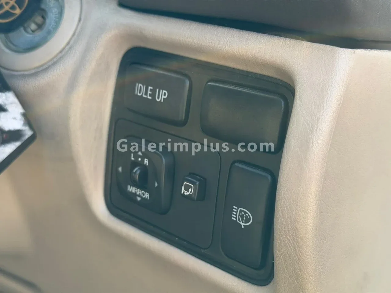 2001 Model Otomatik Toyota Land Cruiser 4.2 Diesel Lefkoşa Satılık İkinci El | GalerimPlus - Thumbnail 7