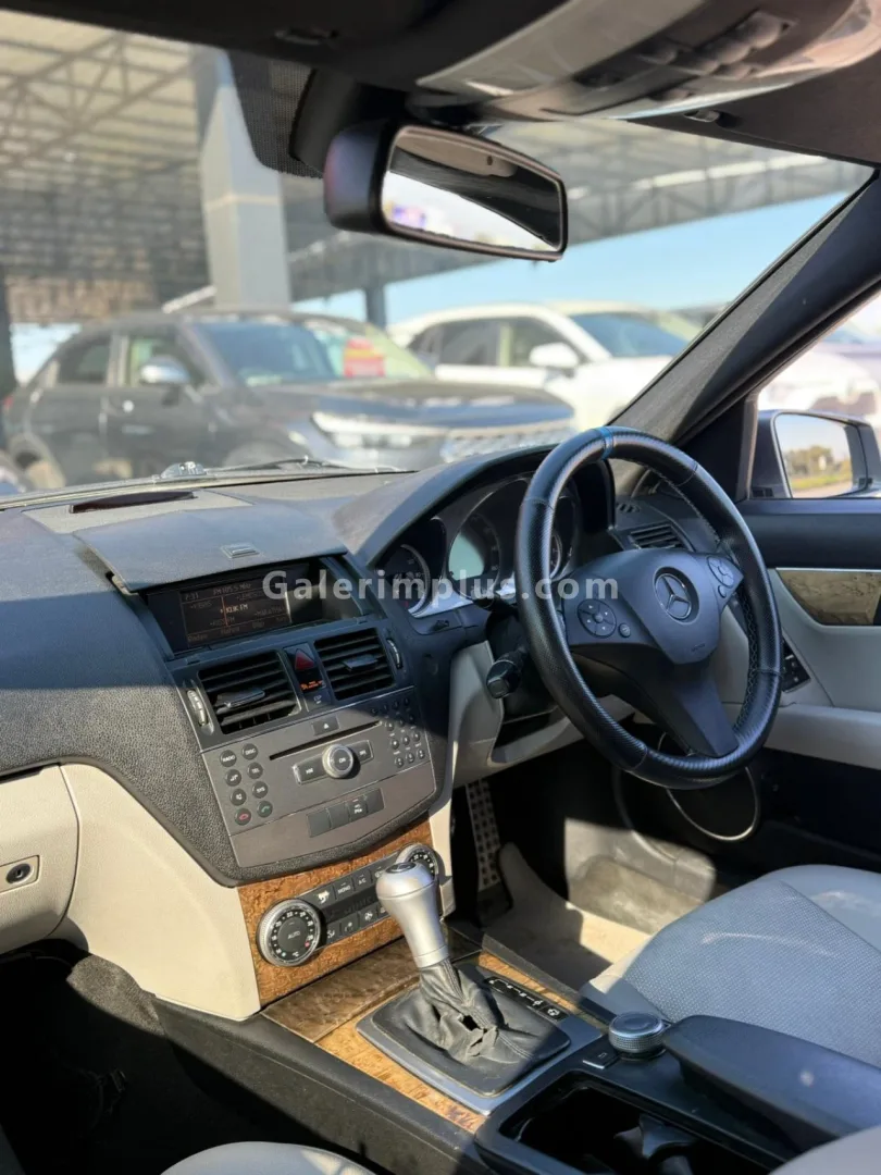2009 Model Otomatik Mercedes-Benz C Serisi C 180 Gazimağusa Satılık İkinci El | GalerimPlus - Thumbnail 8