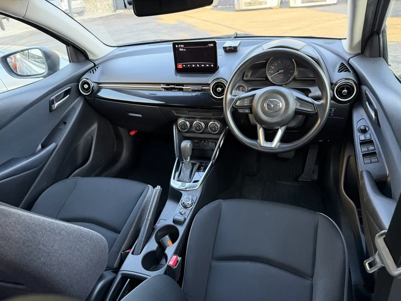 2023 Mazda Mazda 2 1.5 Sky-G Girne Satılık İkinci El | GalerimPlus - Thumbnail 8