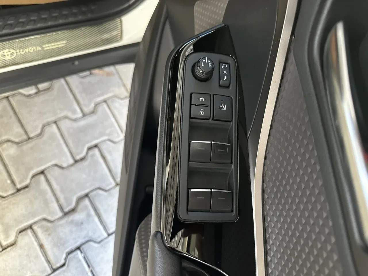 2022 Toyota C-HR 1.8 Hybrid 1.8 Hybrid Lefke Satılık İkinci El | GalerimPlus - Thumbnail 6