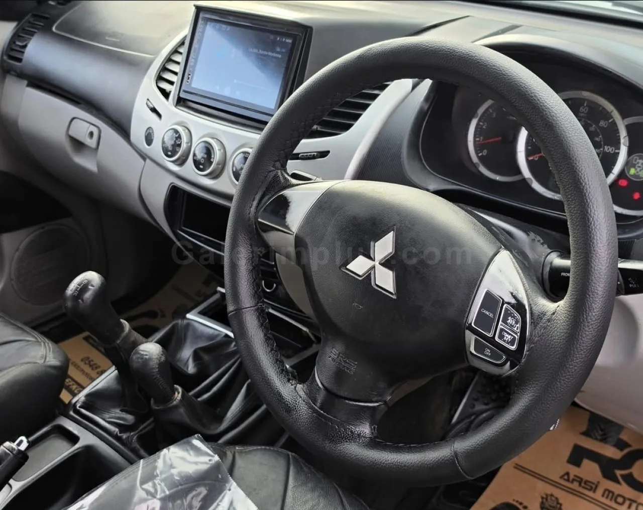2010 Model Düz Mitsubishi L 200 4x4 Lefkoşa Satılık İkinci El | GalerimPlus - Thumbnail 7