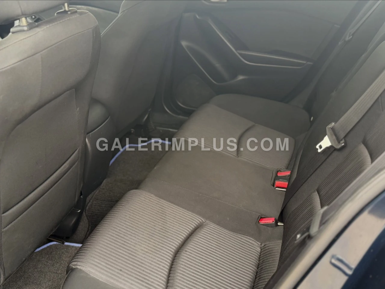 2015 Mazda Axela Lefkoşa Satılık İkinci El | GalerimPlus - Thumbnail 2