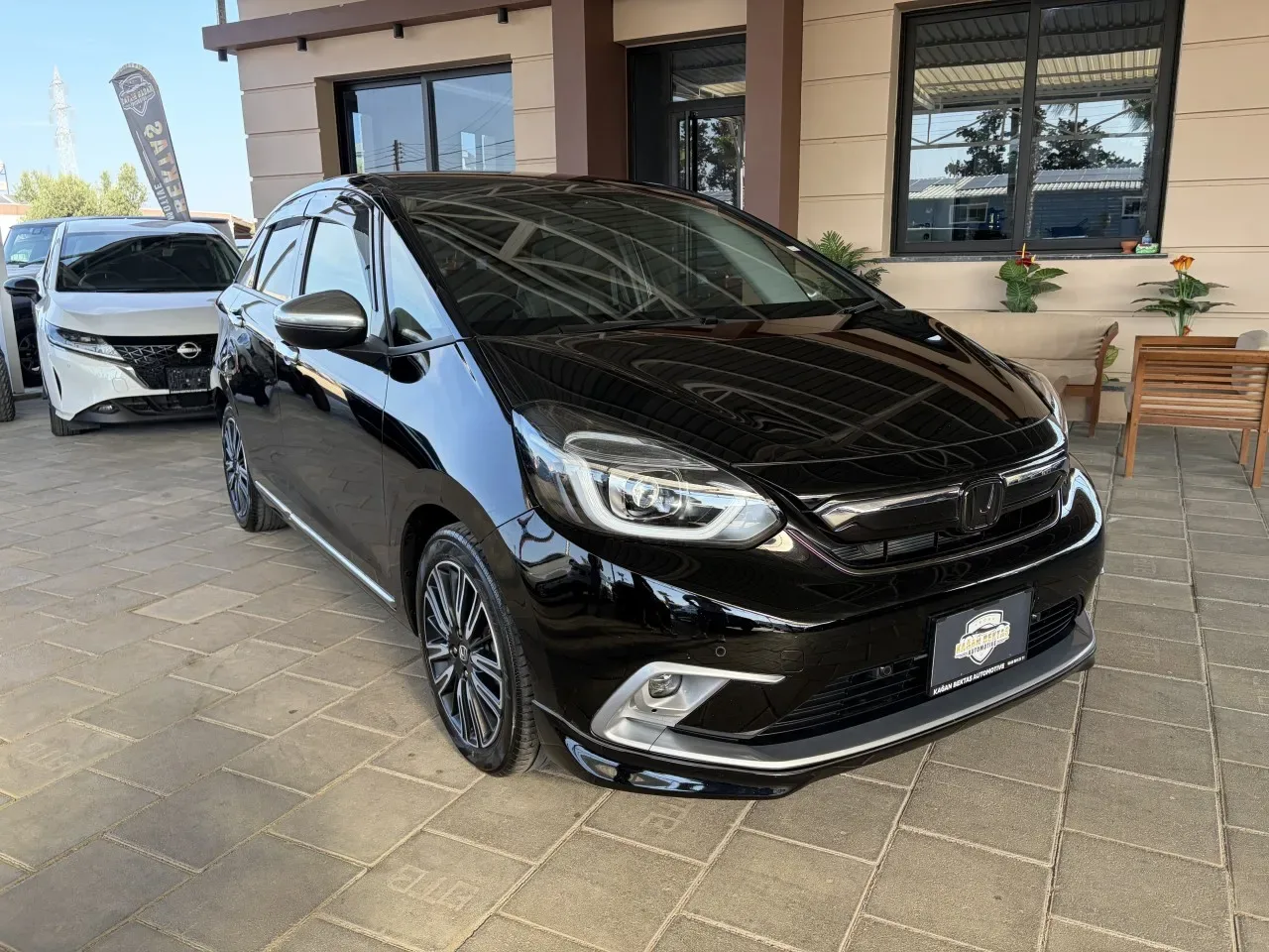 2022 Model Otomatik Honda Fit 1.5 Hybrid Automatic Lefkoşa Satılık İkinci El | GalerimPlus - Fotoğraf 1