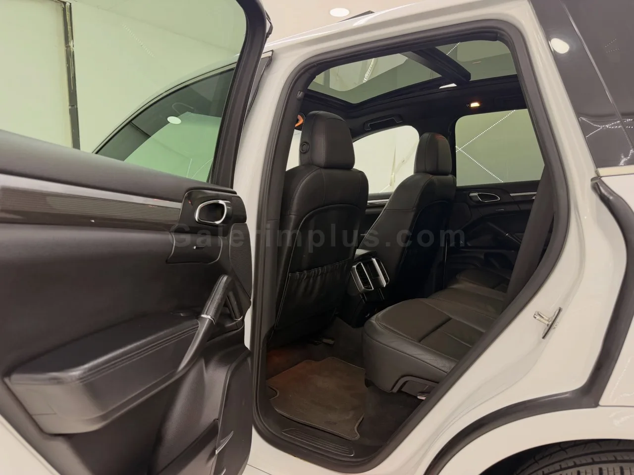 2014 Model Otomatik Porsche Cayenne Lefkoşa Satılık İkinci El | GalerimPlus - Thumbnail 8