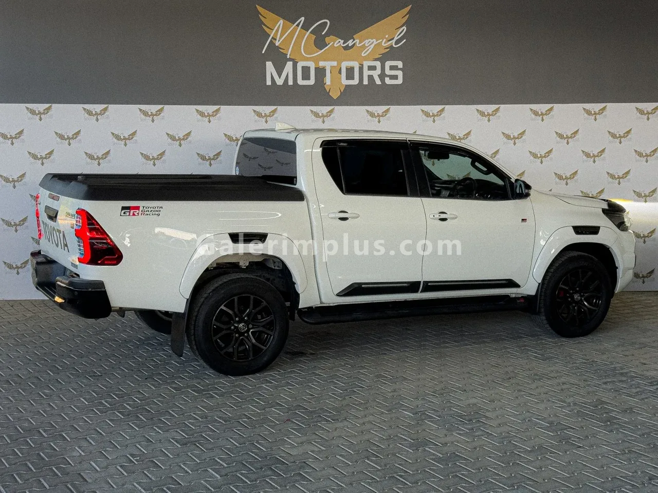2023 Model Otomatik Toyota Hilux 2.4 D Girne Satılık İkinci El | GalerimPlus - Thumbnail 3