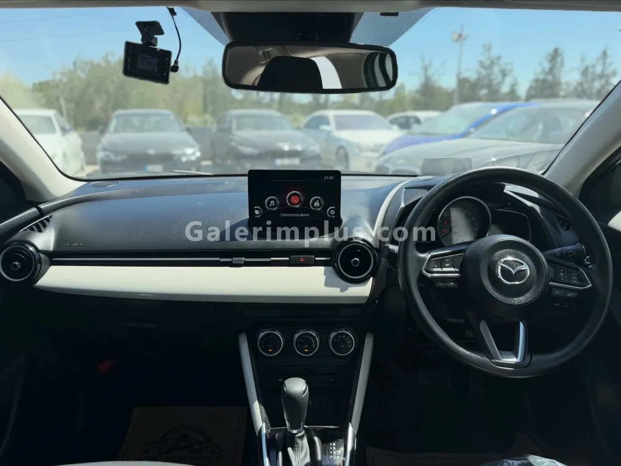 2023 Model Otomatik Mazda 2 1.5 Lefkoşa Satılık İkinci El | GalerimPlus - Thumbnail 3