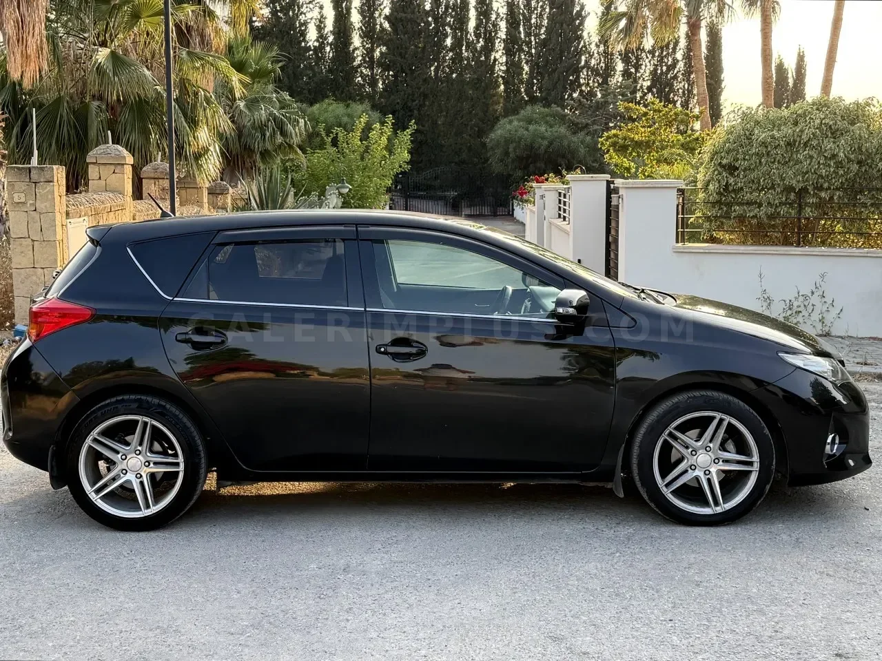 2012 Toyota Auris 1.5 Lefkoşa Satılık İkinci El | GalerimPlus - Thumbnail 4