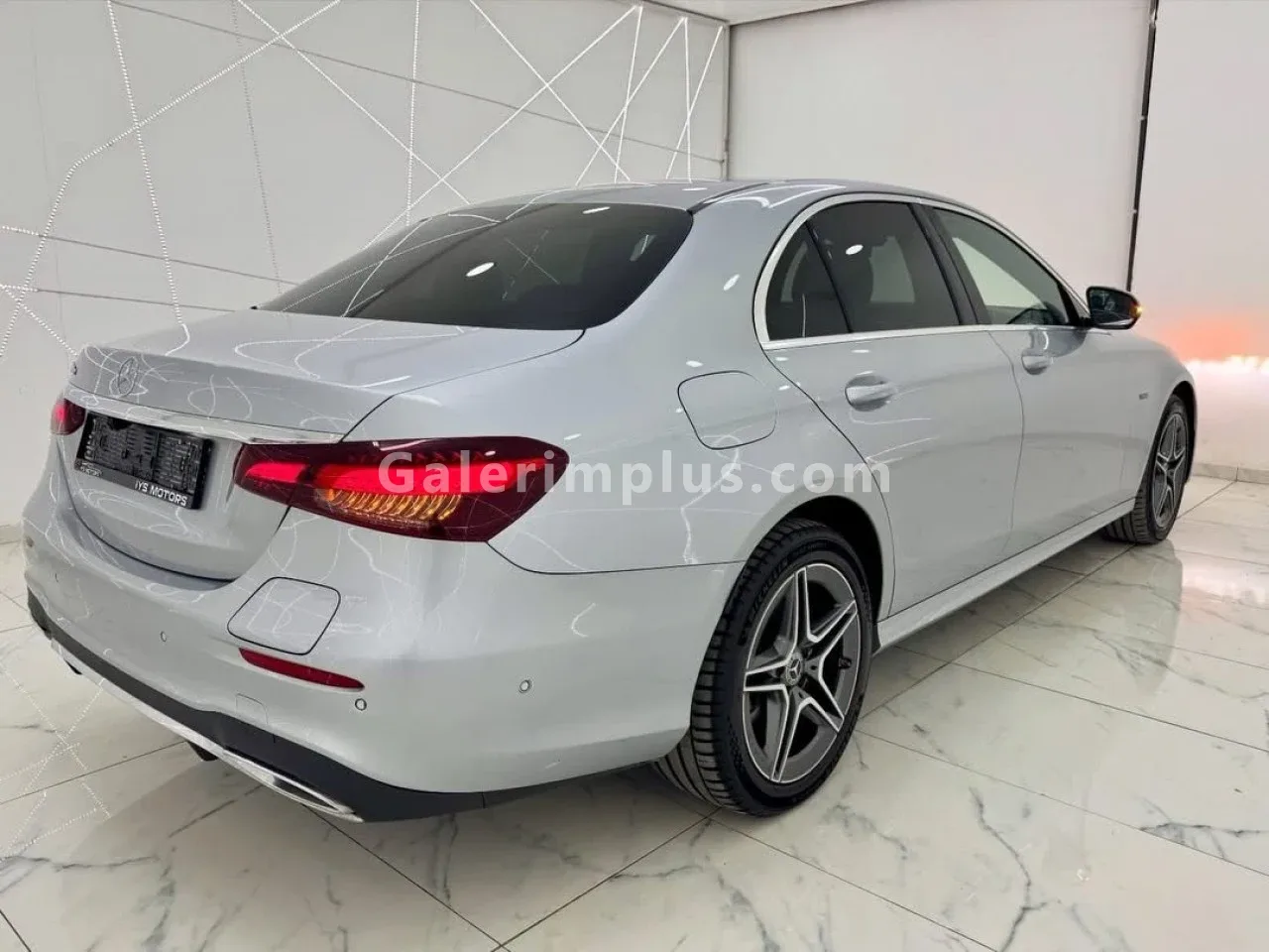 2021 Model Otomatik Mercedes-Benz E Serisi E 300 DE Lefkoşa Satılık İkinci El | GalerimPlus - Thumbnail 7