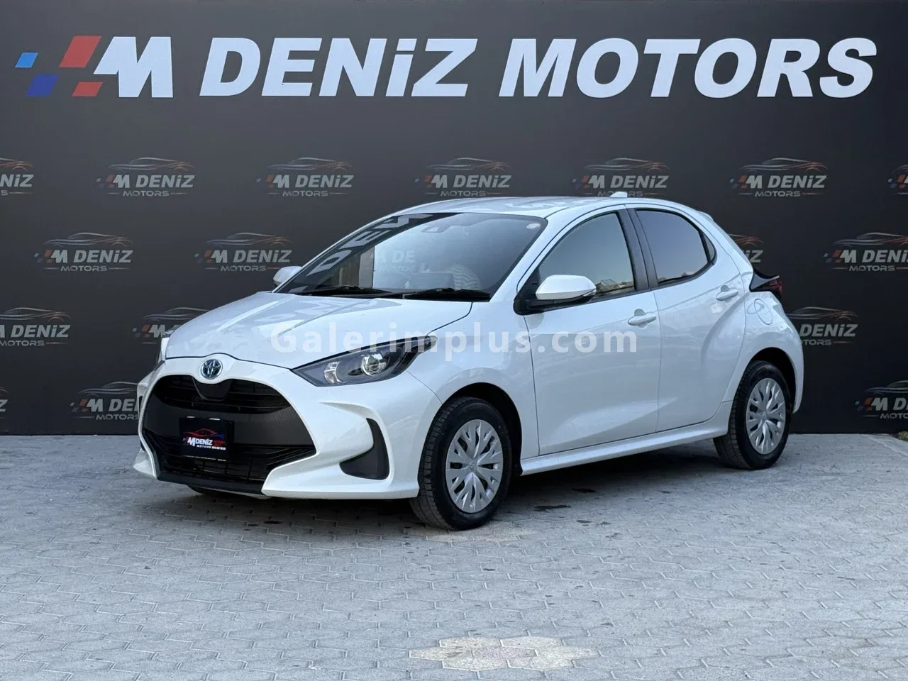 2024 Model Otomatik Toyota Yaris 1.5 Hybrid Lefkoşa Satılık İkinci El | GalerimPlus - Thumbnail 4