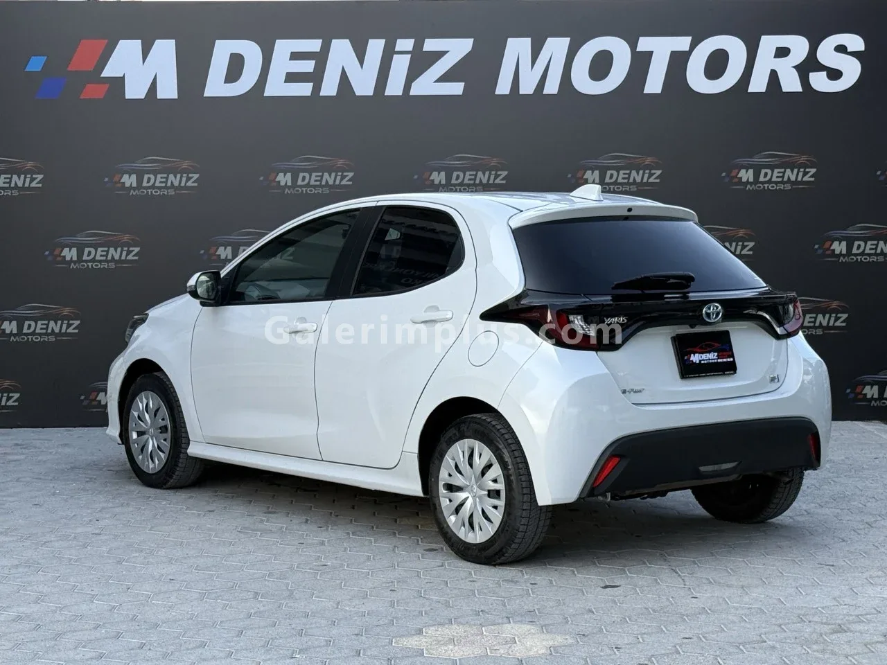 2024 Model Otomatik Toyota Yaris 1.5 Hybrid Lefkoşa Satılık İkinci El | GalerimPlus - Thumbnail 5