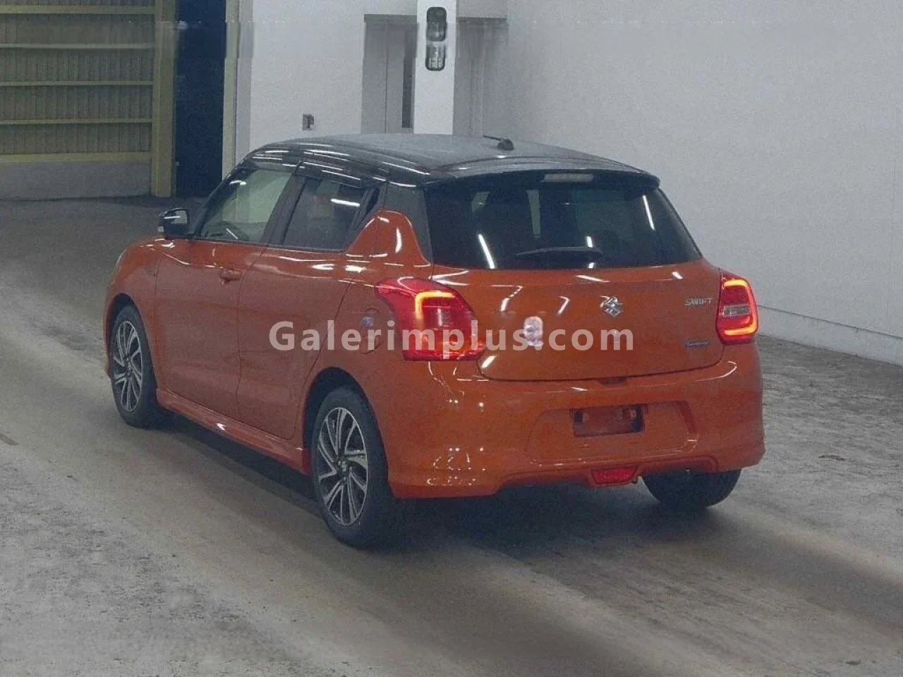 2022 Model Otomatik Suzuki Swift 1.2 Hybrid Lefkoşa Satılık İkinci El | GalerimPlus - Thumbnail 3