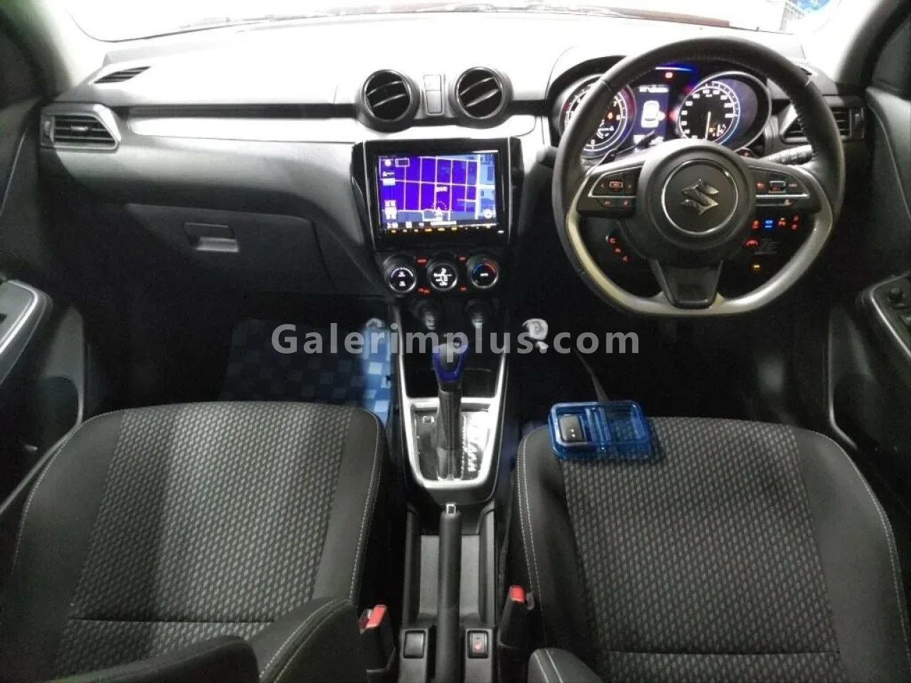 2022 Model Otomatik Suzuki Swift 1.2 Hybrid Lefkoşa Satılık İkinci El | GalerimPlus - Thumbnail 4