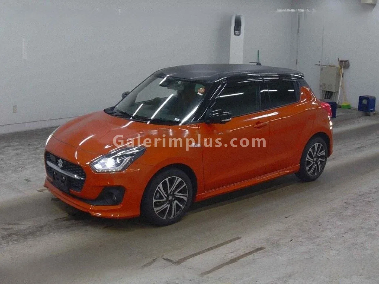 2022 Model Otomatik Suzuki Swift 1.2 Hybrid Lefkoşa Satılık İkinci El | GalerimPlus - Thumbnail 5