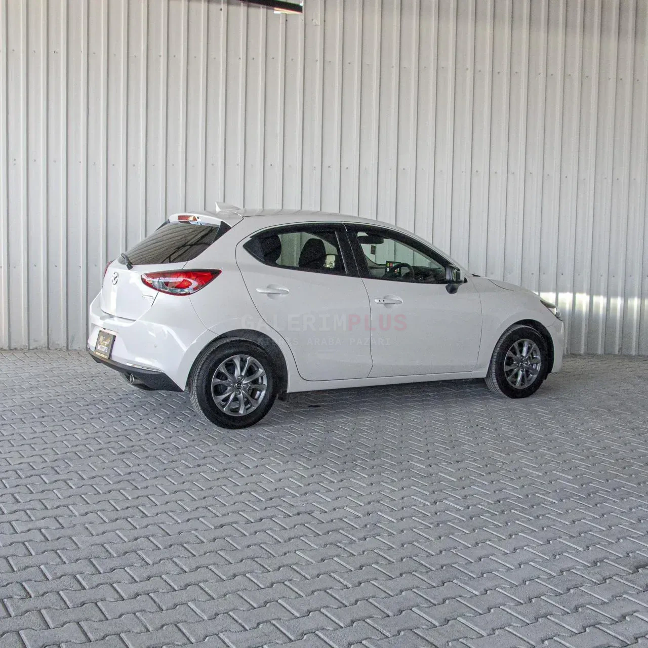 2023 Mazda Mazda 2 1.5 Sky-G Girne Satılık İkinci El | GalerimPlus - Thumbnail 2