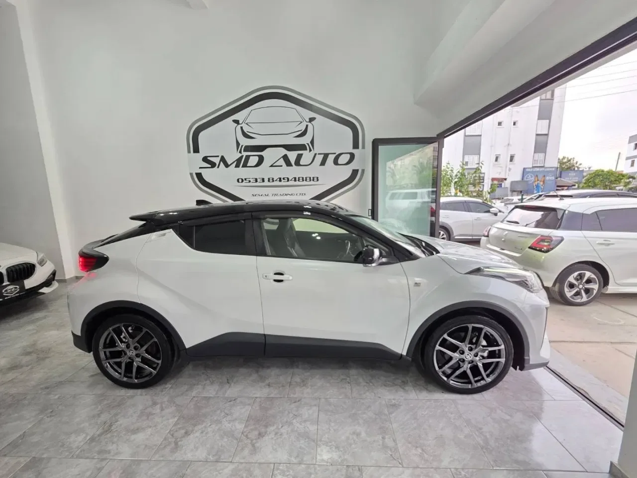 2022 Toyota C-HR 1.8 Hybrid Lefkoşa Satılık İkinci El | GalerimPlus - Thumbnail 3