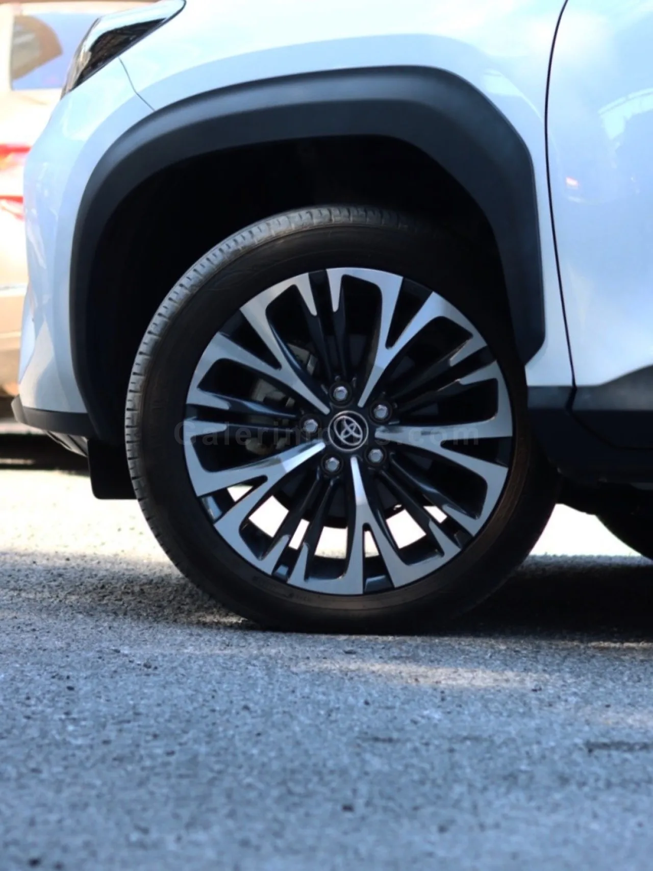 2024 Model Otomatik Toyota Yaris Cross Girne Satılık İkinci El | GalerimPlus - Thumbnail 7
