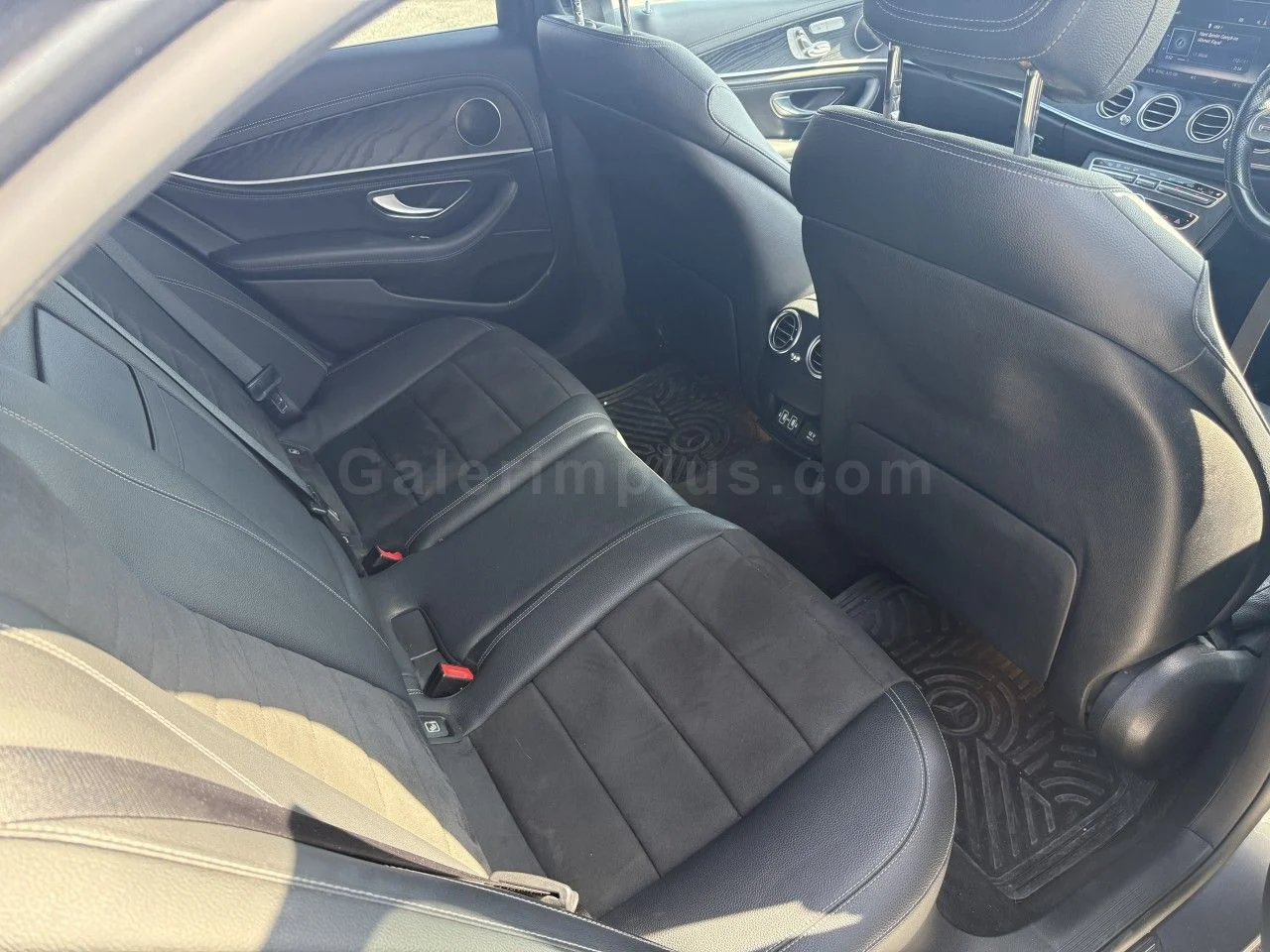 2019 Model Otomatik Mercedes-Benz E Serisi E 220 d Gazimağusa Satılık İkinci El | GalerimPlus - Thumbnail 5