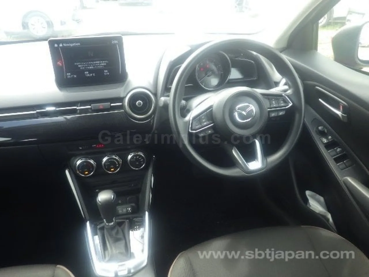 2022 Model Otomatik Mazda 2 1.5 Sky-G Gazimağusa Satılık İkinci El | GalerimPlus - Thumbnail 8