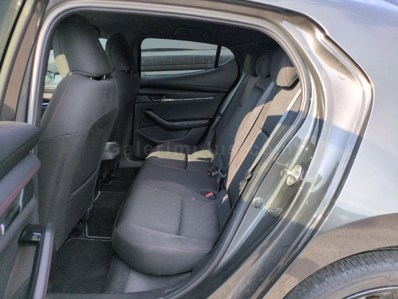 2023 Model Otomatik Mazda 3 2.0 Gazimağusa Satılık İkinci El | GalerimPlus - Thumbnail 5